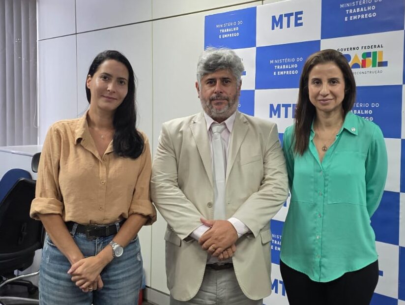 Brasil precisa se antecipar a regras internacionais de proteção a denunciantes, alerta Rede Irerê em reunião no MTE